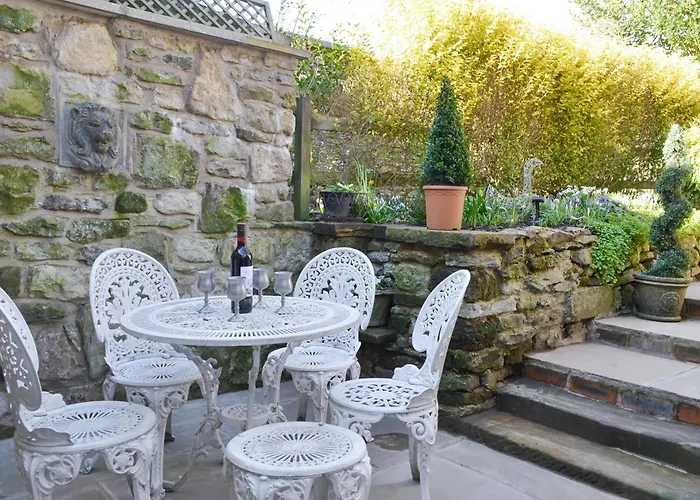 Toad Hall * Helmsley